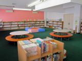 図書館児童閲覧室